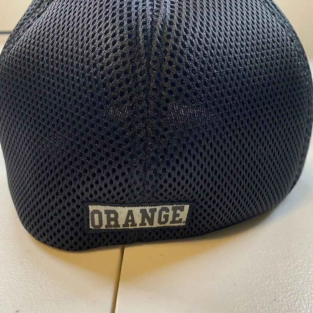 NWT Top of the World Syracuse  Flex Fit Baseball Cap Hat Rubber Logo